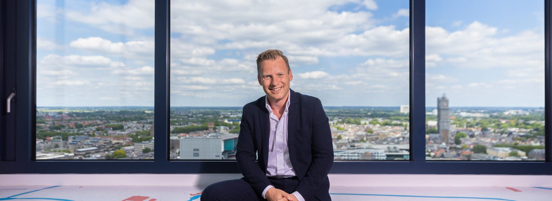 energiecoordinator Jordy op het Stadskantoor van de gemeente Utrecht
