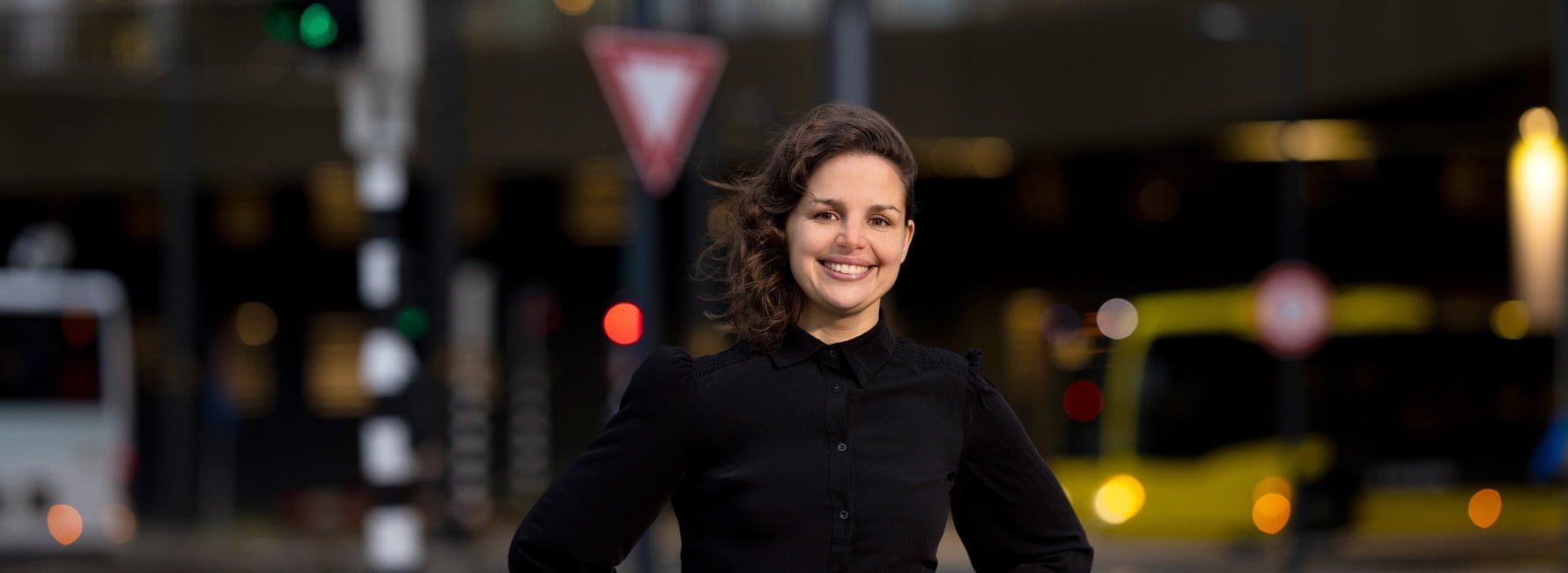 Beleidsadviseur mobiliteit Lara op het Jaarbeursplein