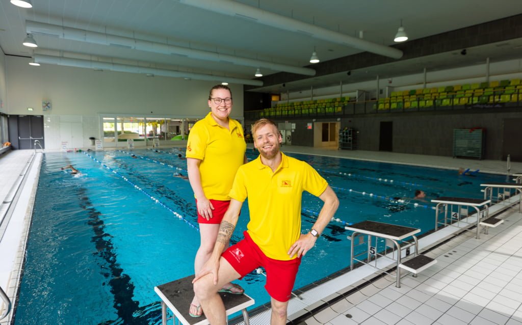Zwembadmedewerkers Eva en Ronald Werken bij de Gemeente Utrecht Zwembadmedewerkers Eva en Ronald Werken bij de Gemeente Utrecht